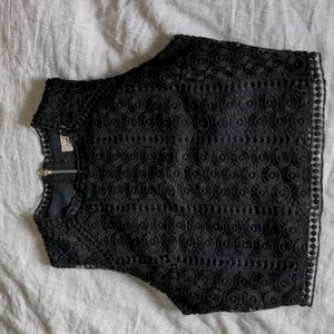 Abercrombie crochet lined crop tank top